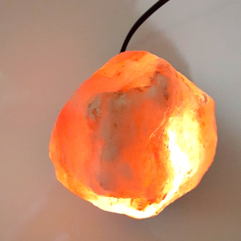 Amethya, Natural Himalayan Salt Lamp on Wood Base - Picture 2 of 12